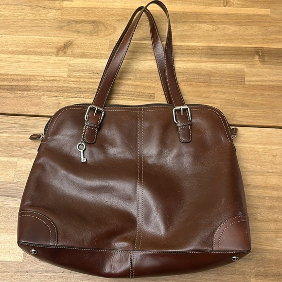 FOSSIL ⭐️ vintage shoulder bag - Picture 2 of 9